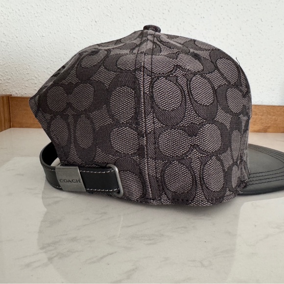 Coach Baseball Caps - Picture 8 of 12